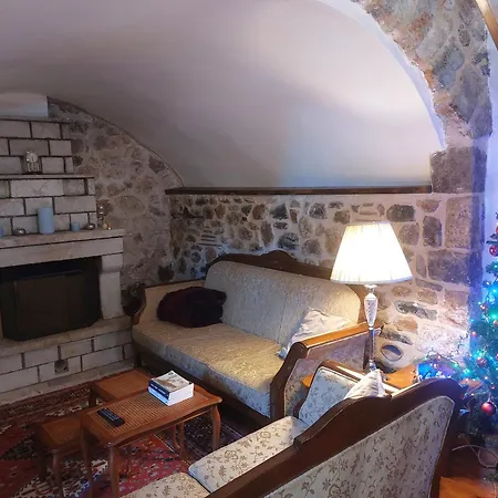 Andromahi Stone House * Stemnitsa