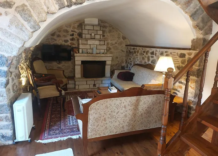 Andromahi Stone House * ستيمنيتسا