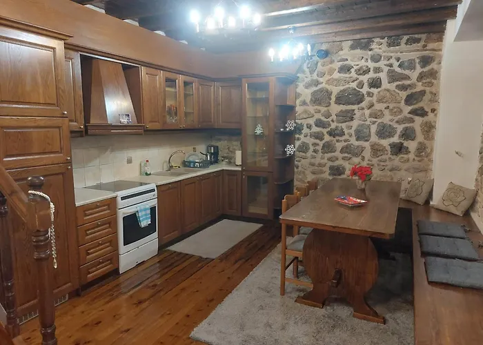 빌라 Andromahi Stone House 스템니차
