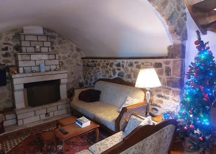 Andromahi Stone House * Stemnitsa