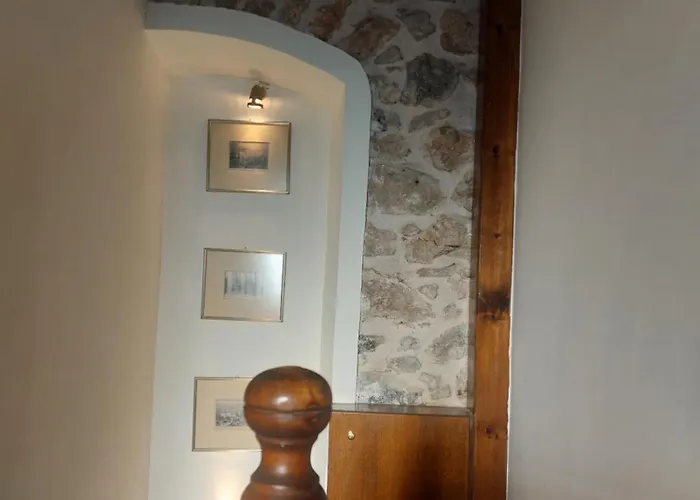 Villa Andromahi Stone House *