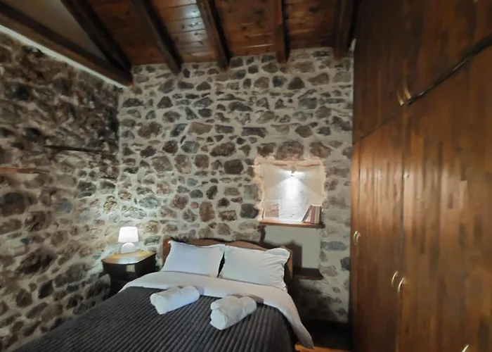 Villa Andromahi Stone House *